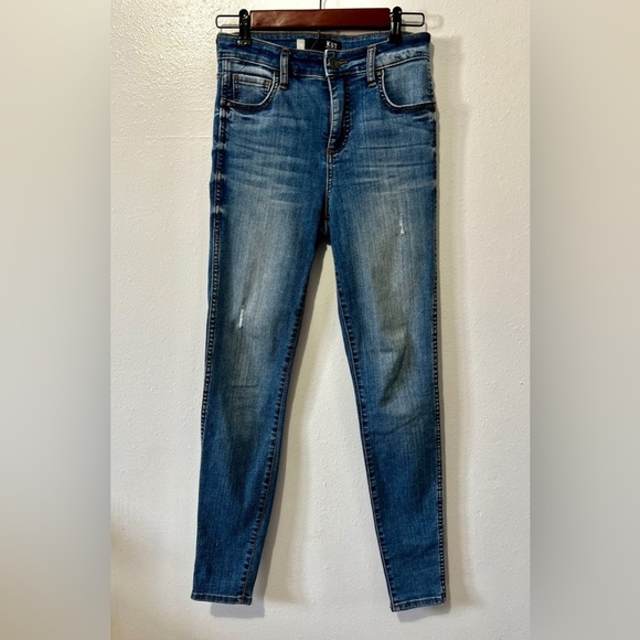 KUT from the Kloth Mia Fab Ab Toothpick Skinny - Size 0 - Picture 3 of 10